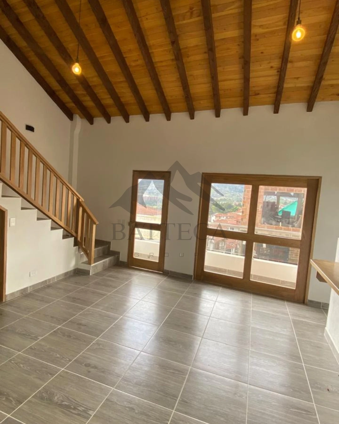 Segundo piso con mansarda - Imagen 3