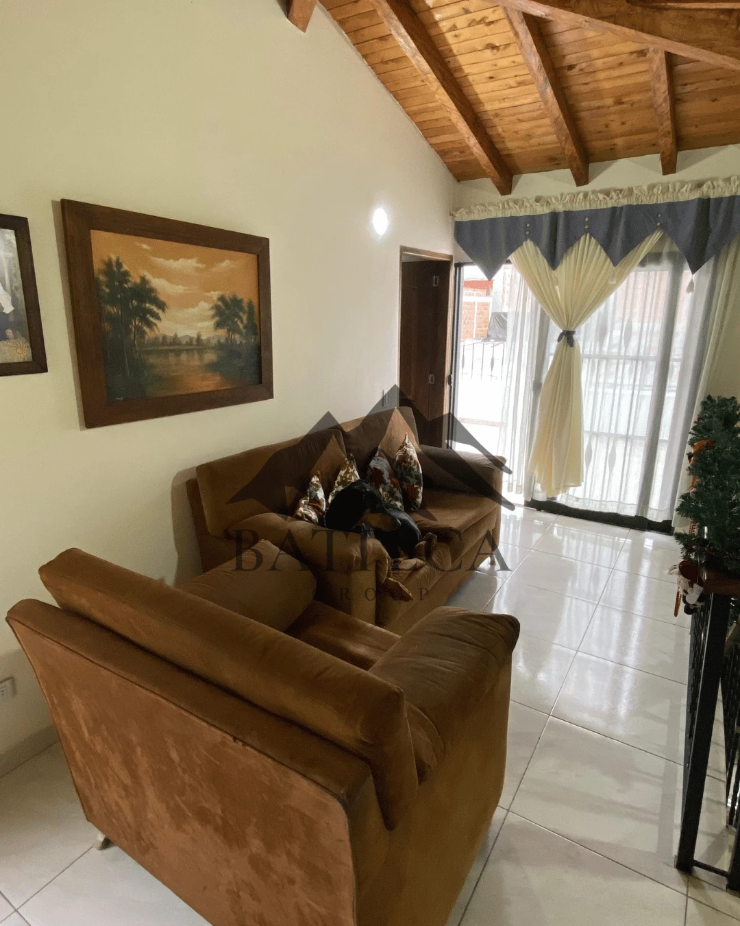 Segundo piso con terraza  - Imagen 3