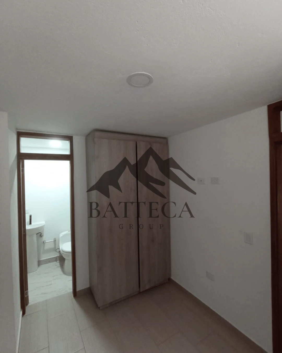 Tercer piso con mansarda - Imagen 9