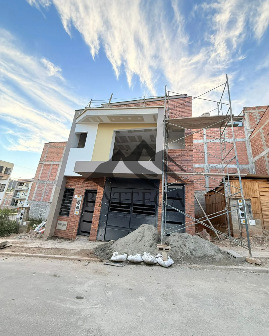 Primer piso duplex en venta - Imagen 2