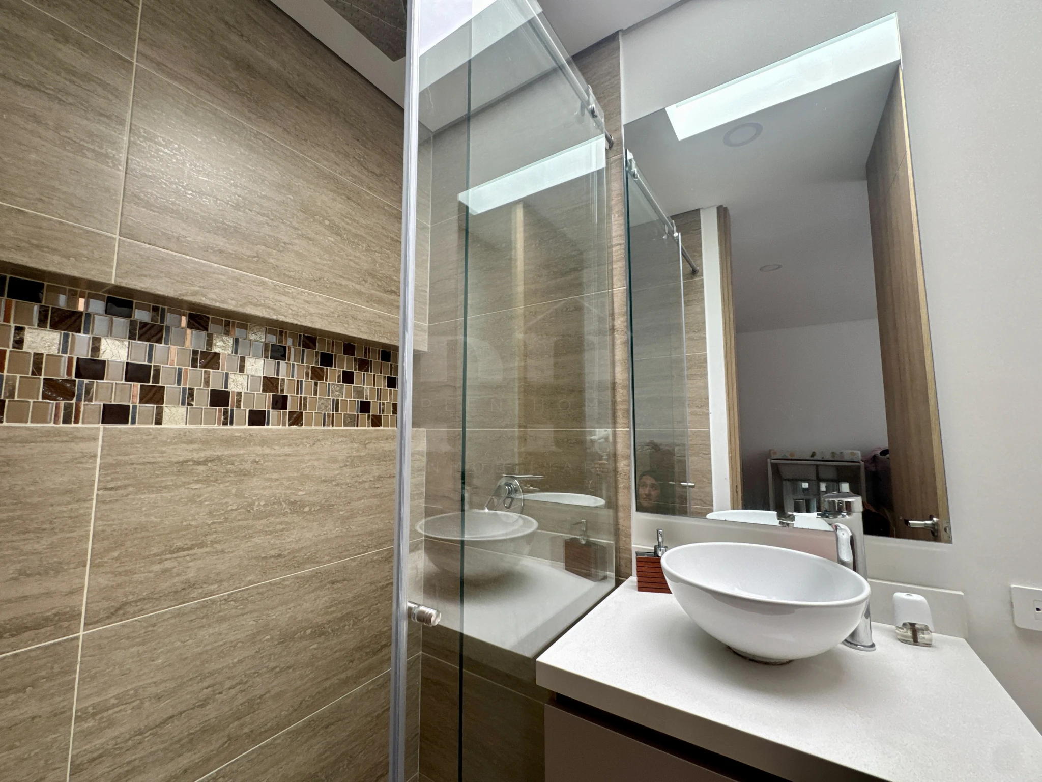 Vendo espectacular casa con terraza en Chía  - Imagen 9