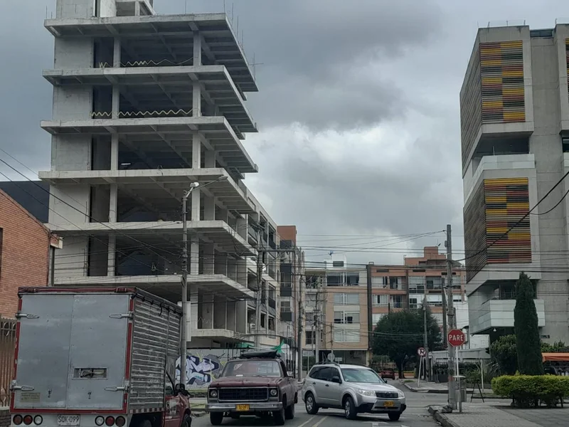 Edificio en Venta Puente Largo