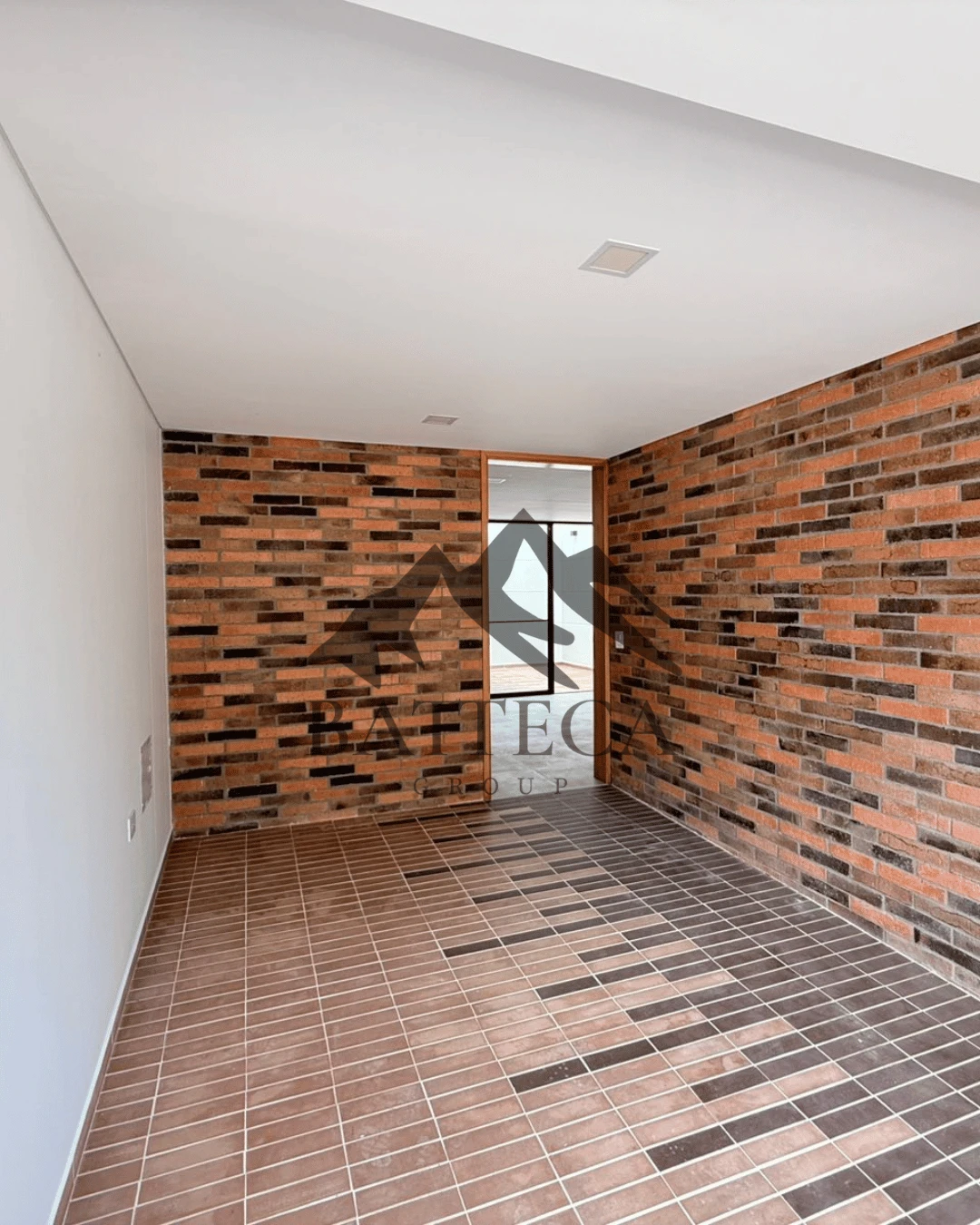 Se vende casa unifamiliar en unidad cerrada - Imagen 3