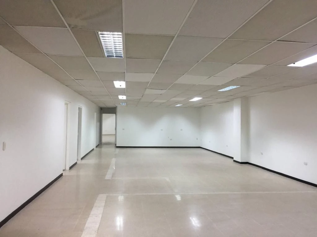 Arriendo Local en Acropolis, Donde funcionaba AMB-Bucaramanga - Imagen 8