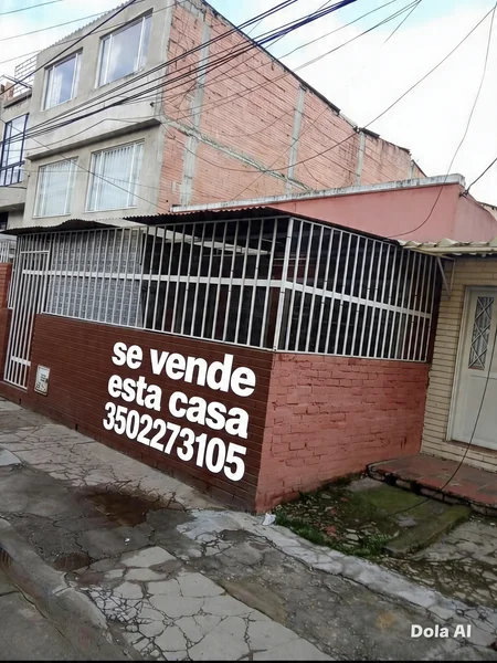 VENDO CASA DE BARRIO KENNEDY CENTRAL