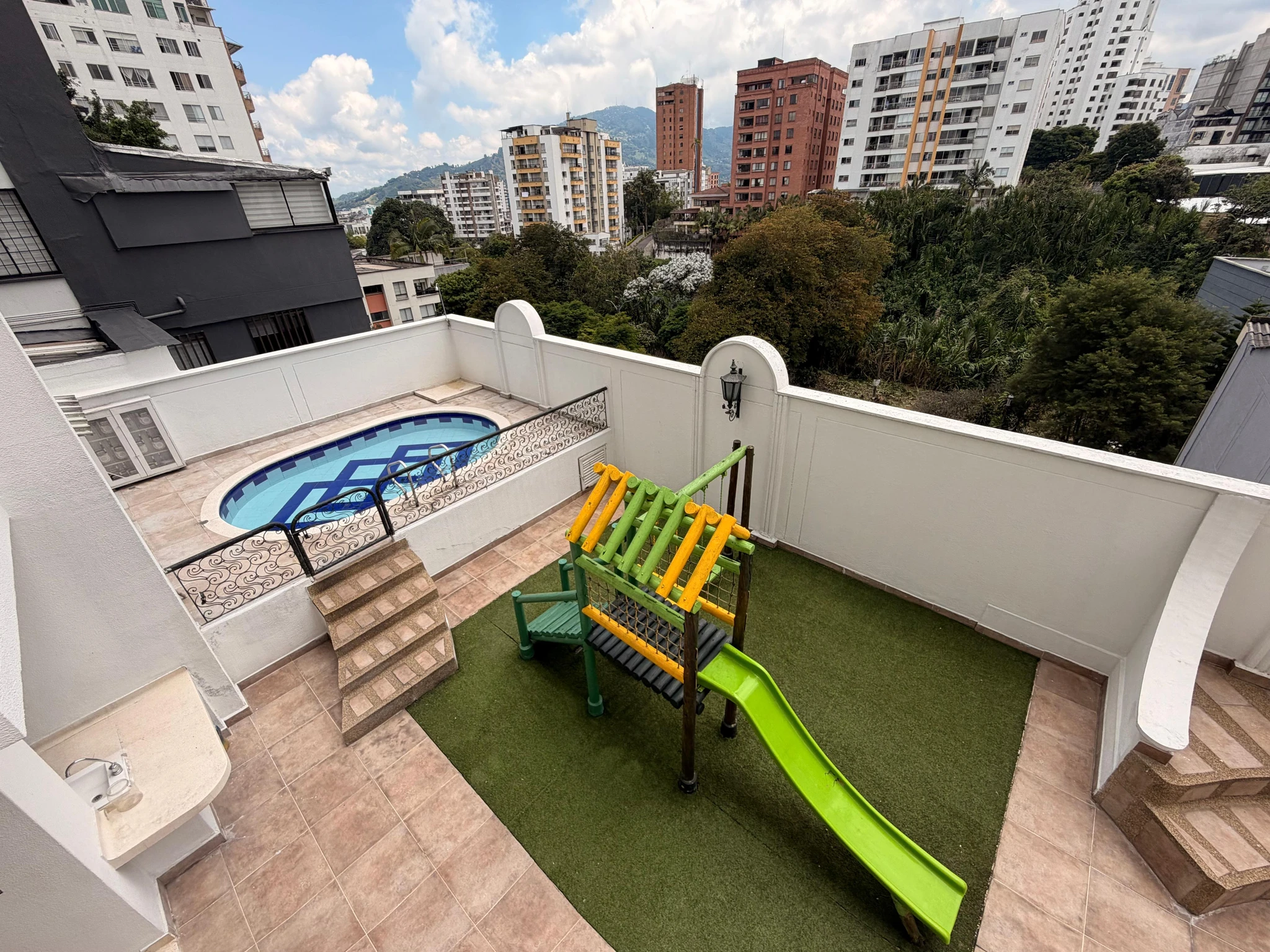Apartamento en renta sector pinares Pereira Casaki