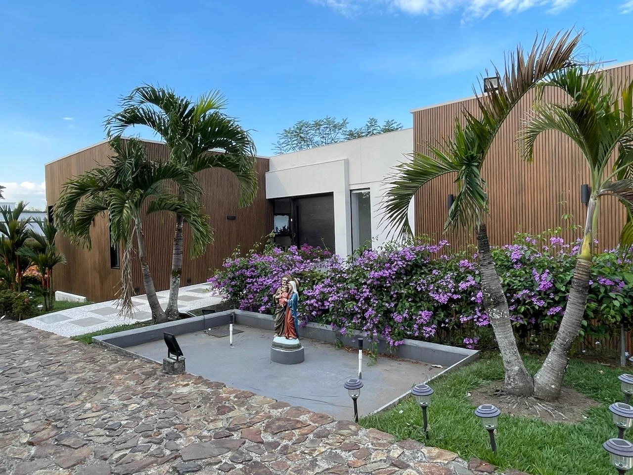 Casa campestre en renta sector cerritos Pereira