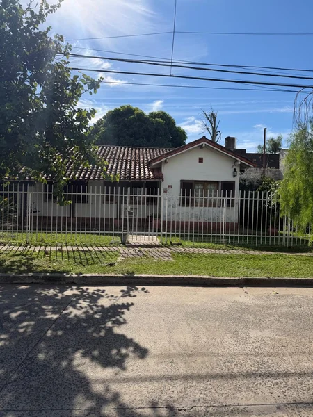 Casa en Venta.  Barrio Yapeyú 