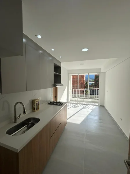 Alquiler Aparta estudio 68 Living en Limonar