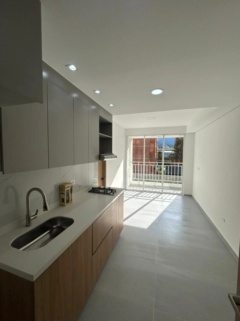 Alquiler Aparta estudio 68 Living en Limonar