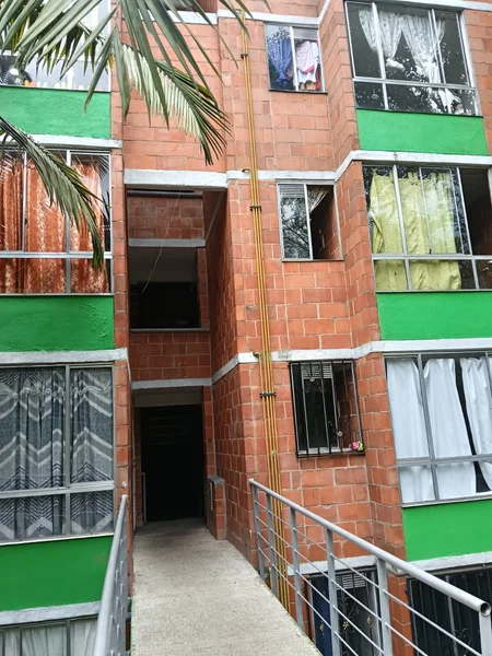 Apartamento en Robledo Aures II