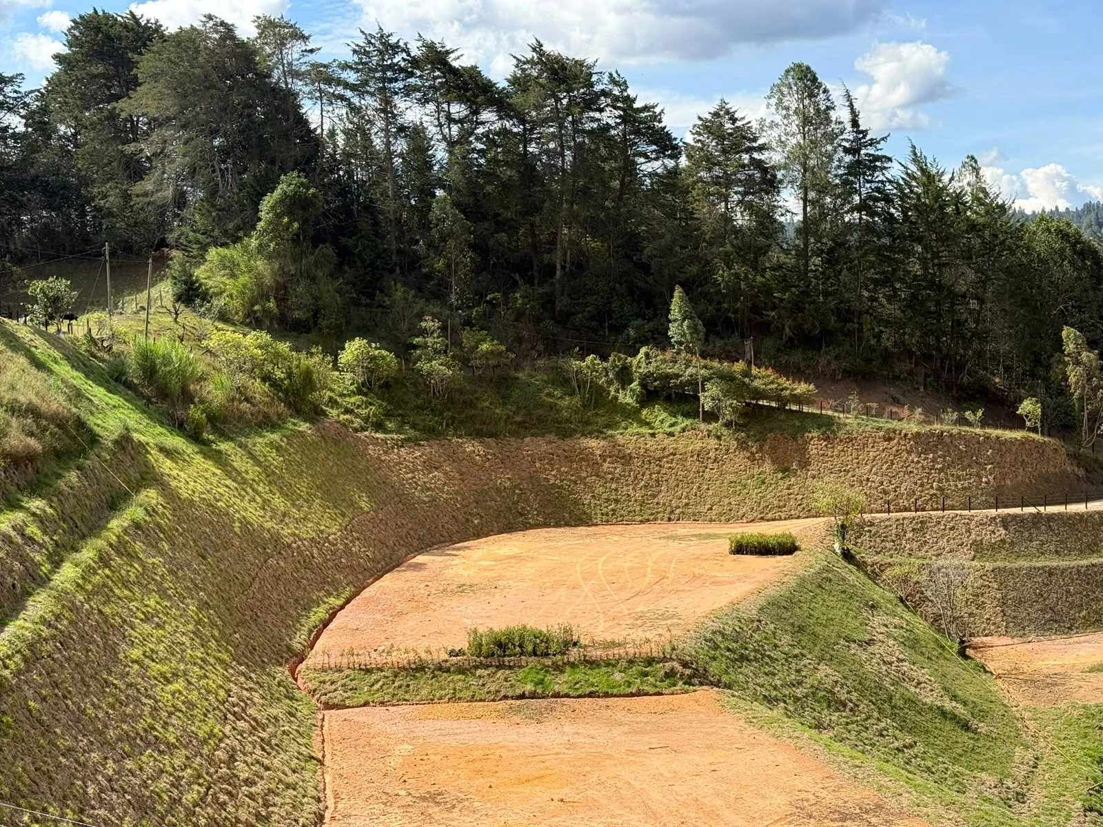 Se vende lote - El Retiro